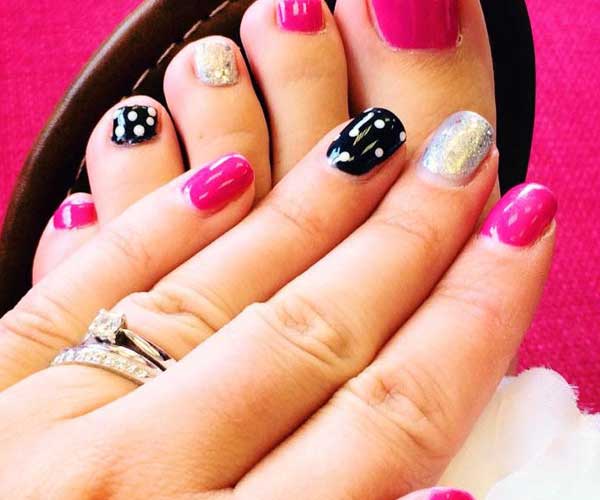 Black and pink manicure